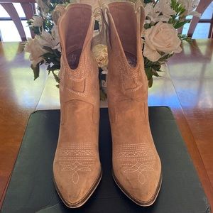 Tan Western Boots Size 6M